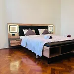 Apartmán For Special Getaway Rose With Free Parking Pula