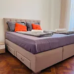 For Special Getaway Rose With Free Parking Apartmán