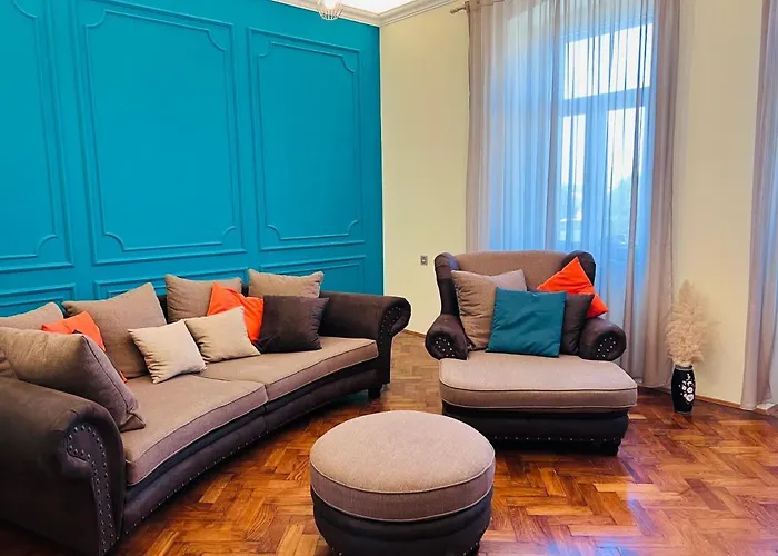 For Special Getaway Rose With Free Parking