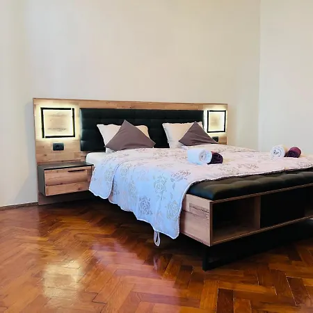 Apartman For Special Getaway Rose With Free Parking Pula
