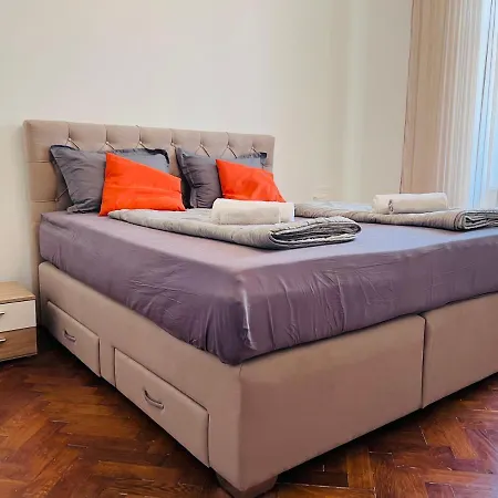 For Special Getaway Rose Apartment